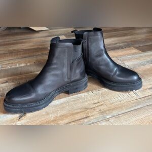 Womens Steve Madden Moira Black Leather Bootie Size 8.5